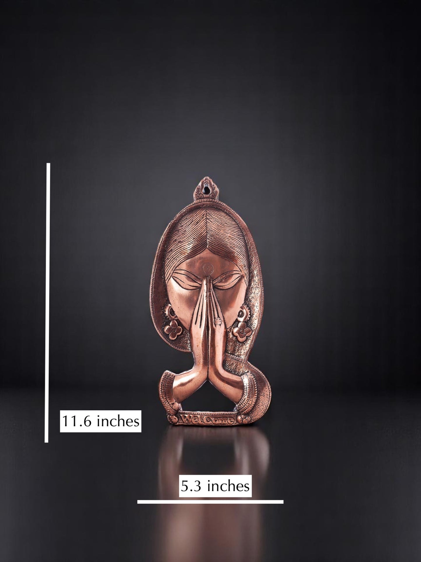 Traditional Welcome Lady Metal Wall Hanging