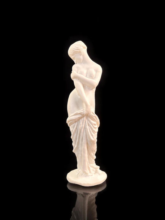 Bella Dona Sculpture